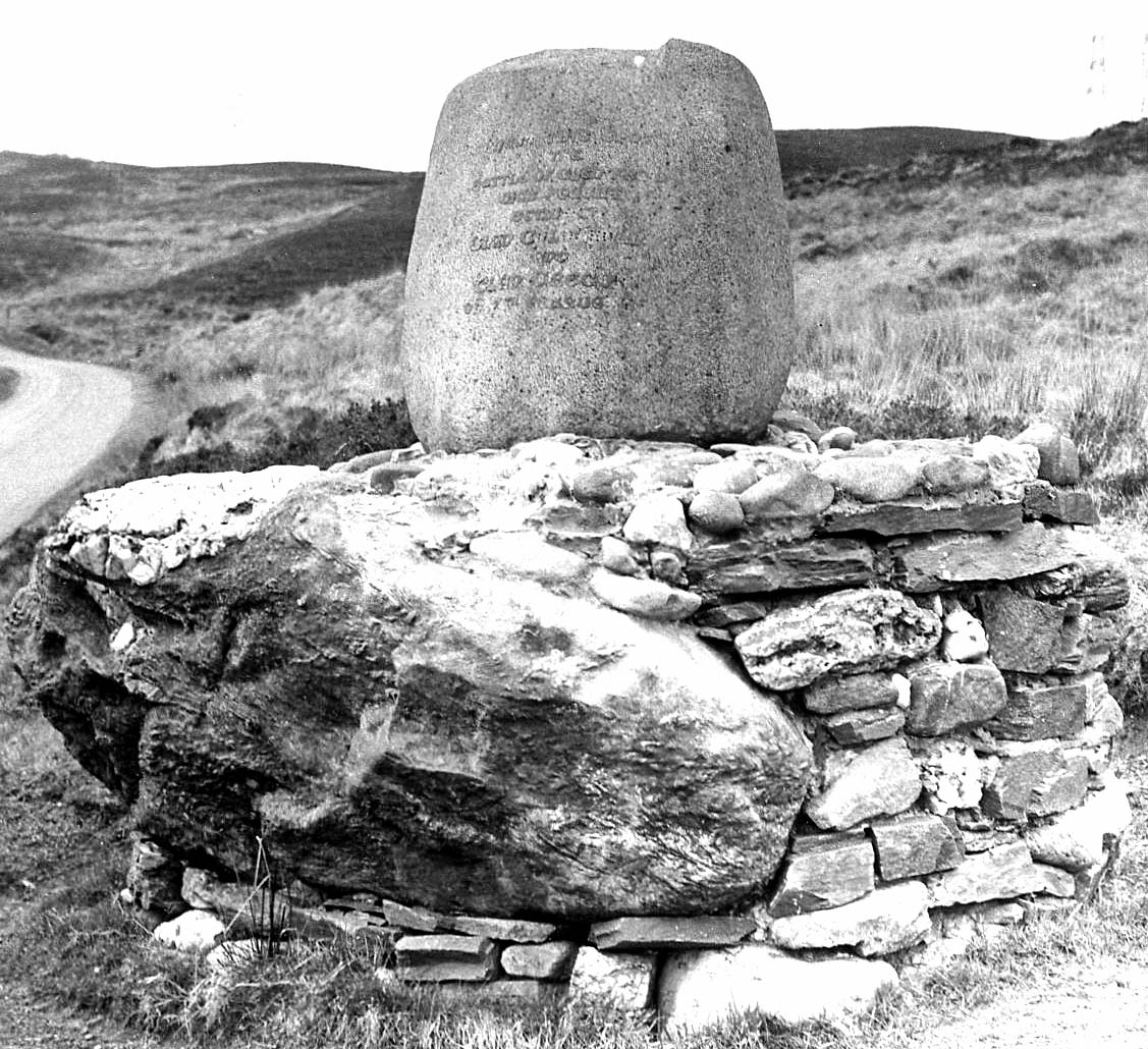 glen fruin cairn426